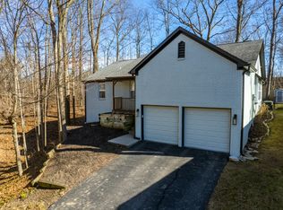 11069 Geist Woods Cir, Indianapolis, IN 46256