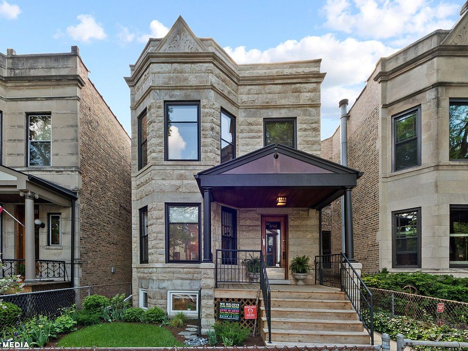 1st image of 2742 N Richmond St #1