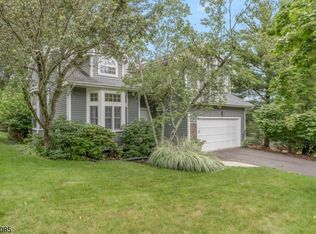 127 Autumn Ridge Rd, Bedminster, NJ 07921