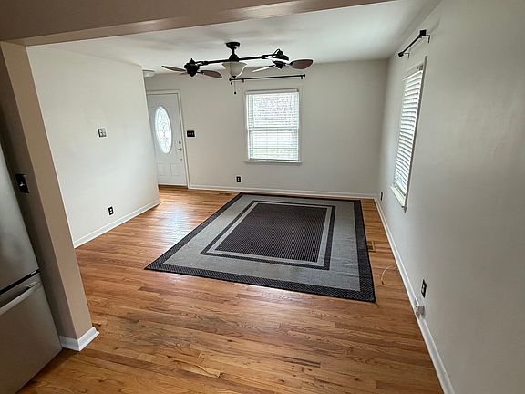 4th image of 15439 Dayton Rd