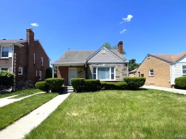 15769 Saint Marys St, Detroit, MI 48227