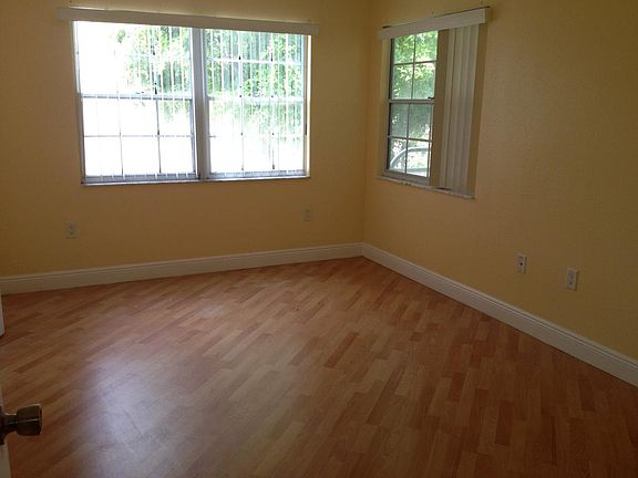 3rd image of 10755 SW 108th Ave APT 303