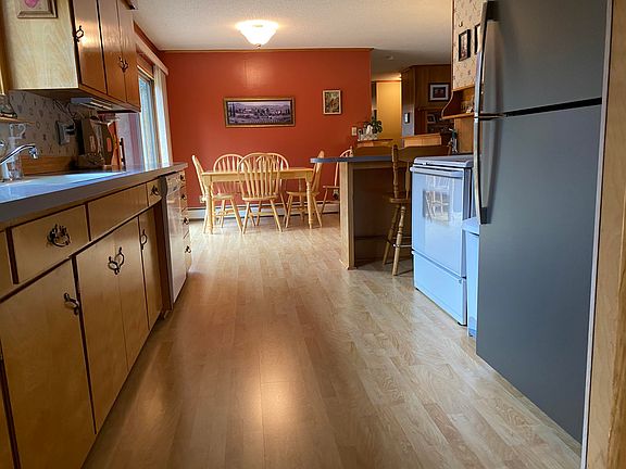 5th image of 3219 Sherman Park Dr
