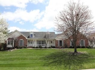 1433 Lake Knoll Dr, Lake Saint Louis, MO 63367