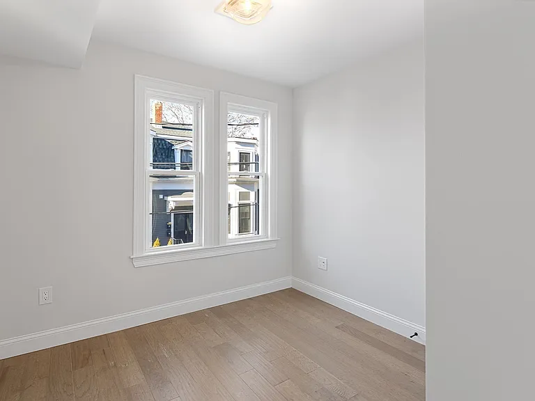 19 George St #2 — Photo 14