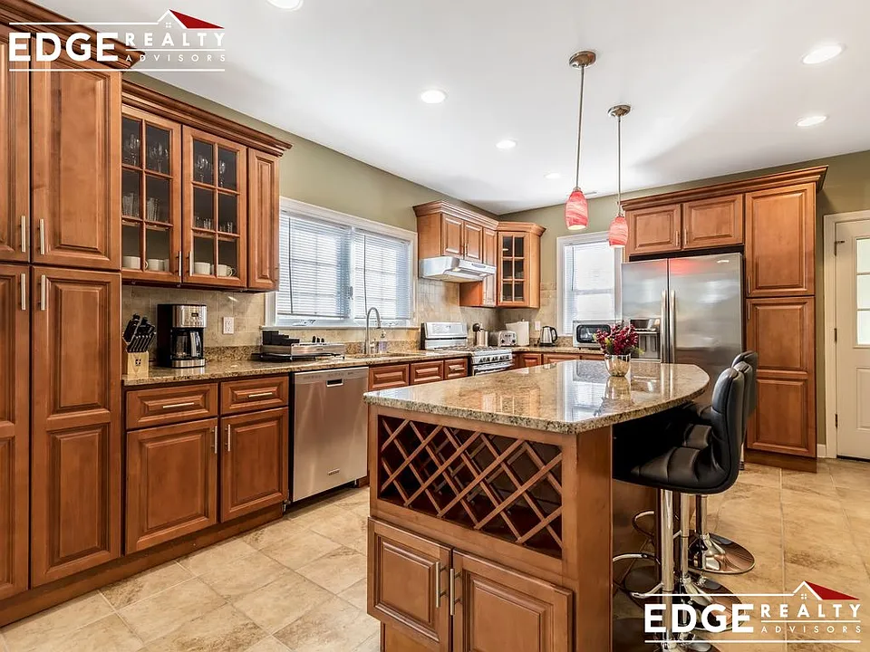 24 Fairmount Ave #2