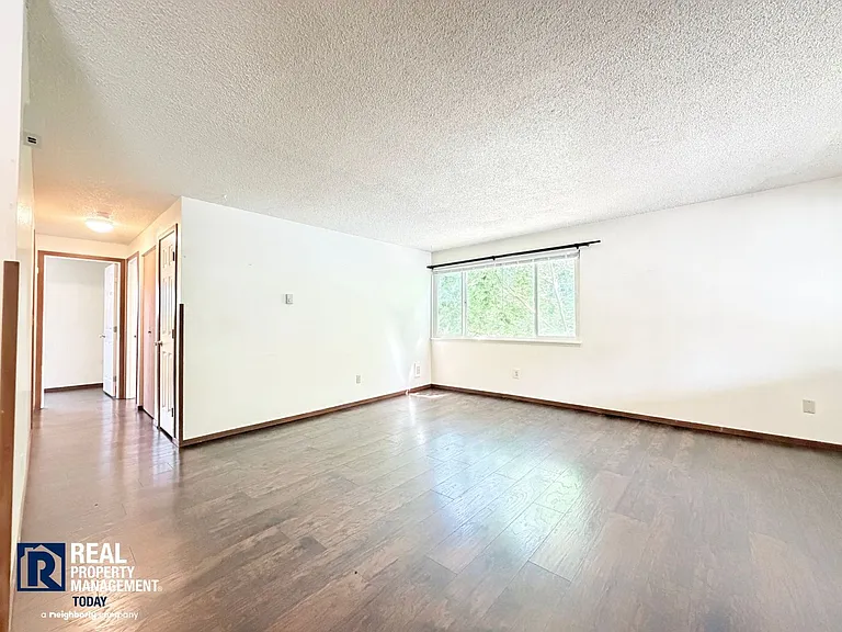 DB&D Realty LLC - 6115 — Photo 11