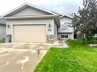 10334 S 123rd Ave, Grande Prairie, AB T8V2L6