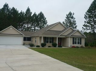 38 Creeks Edge Ct, Nashville, GA 31639