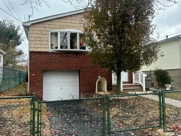 445 Walker St, Staten Island, NY 10303