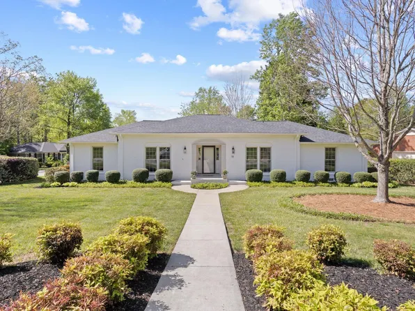 118 Continental Dr, Greenville, SC 29615