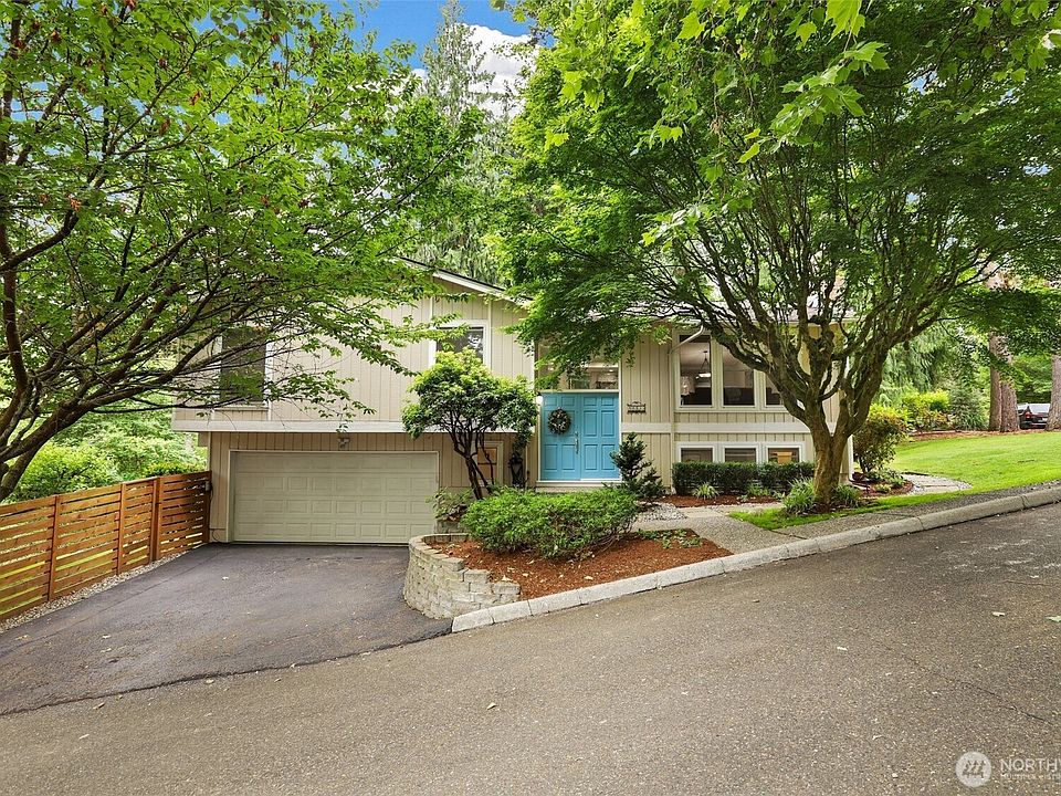 1st image of 10435 NE 135th Place