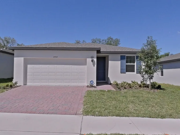 2404 White Tail St — Photo 1