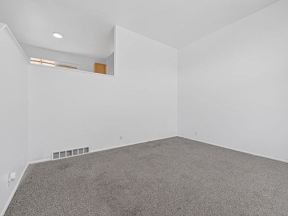 4th image of 6166 S Cumulus Cir W