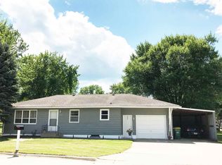 1029 7th Ave SW, Independence, IA 50644