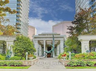 25 Greenview Ave #422, Toronto, ON M2M 0A5