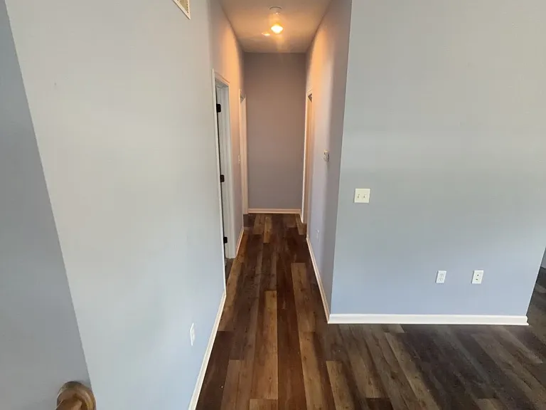 112 S McGee St — Photo 10
