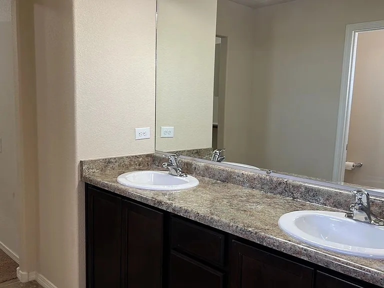 3806 Dynamite Rd NE — Photo 26