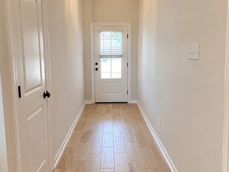 Entry way