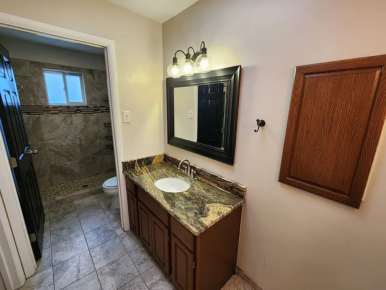 1795 Carlyle Dr — Photo 19