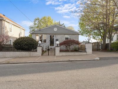 251 Juniper St, East Providence, RI, 02914