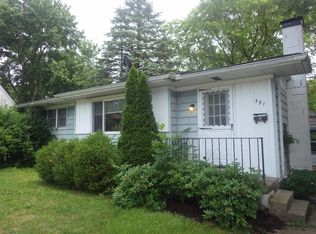 331 Mark Hannah Ct, Saline, MI 48176