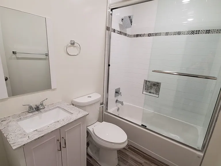 1224 N Formosa Ave #1 — Photo 9
