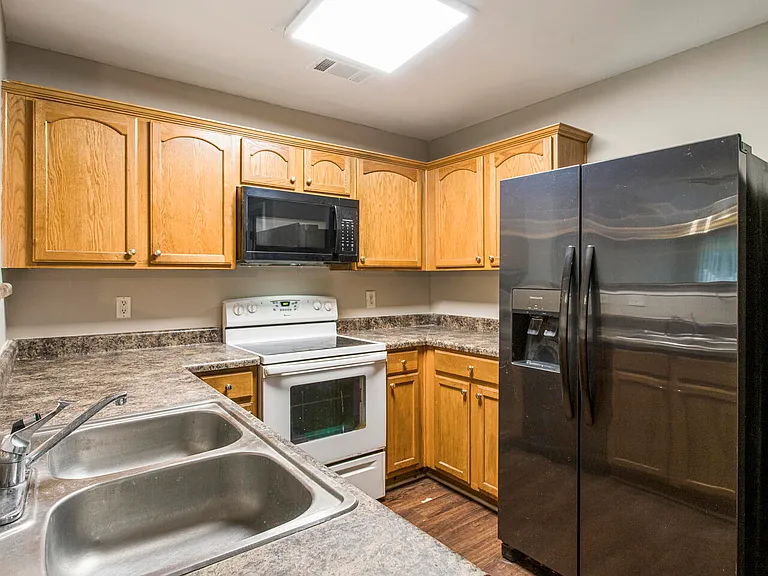 6352 Hickory Lane Cir — Photo 8