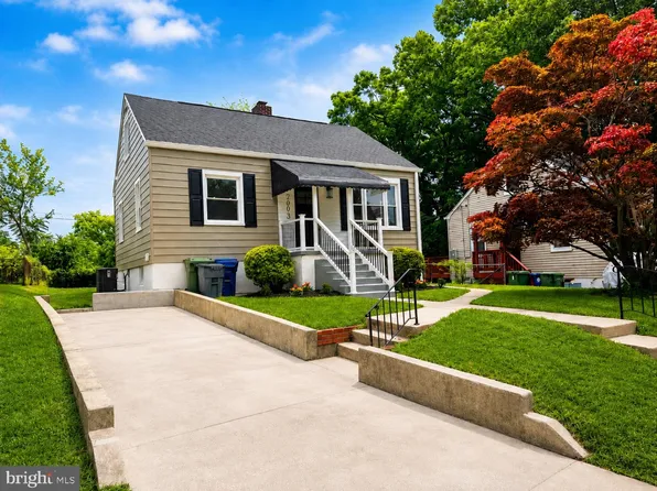 2903 Forest Glen Rd, Baltimore, MD 21216