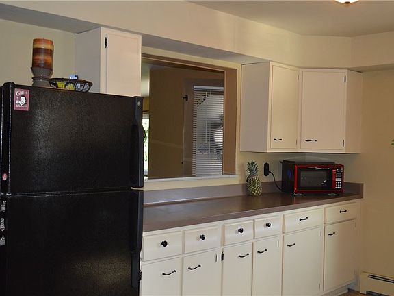 2nd image of 109 Artlee Ave