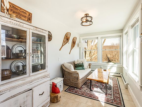 3rd image of 3247 West Proctor Road