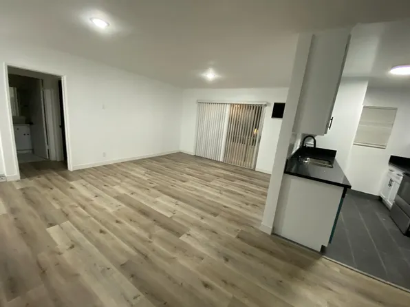 142.5 S Wetherly Dr #107, West Hollywood, CA 90069