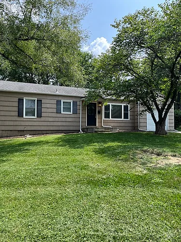 8015 Outlook Dr Photo 1