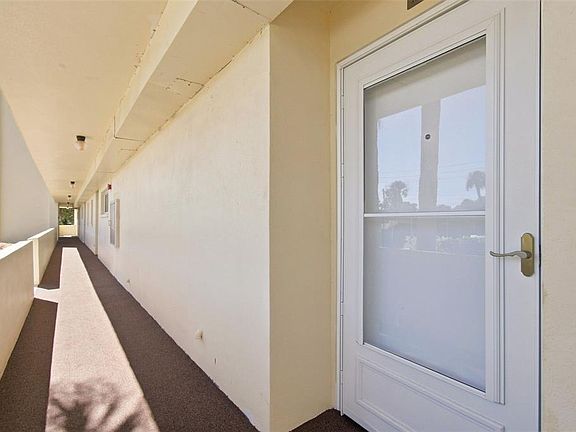 4th image of 4650 COVE CIRCLE #104