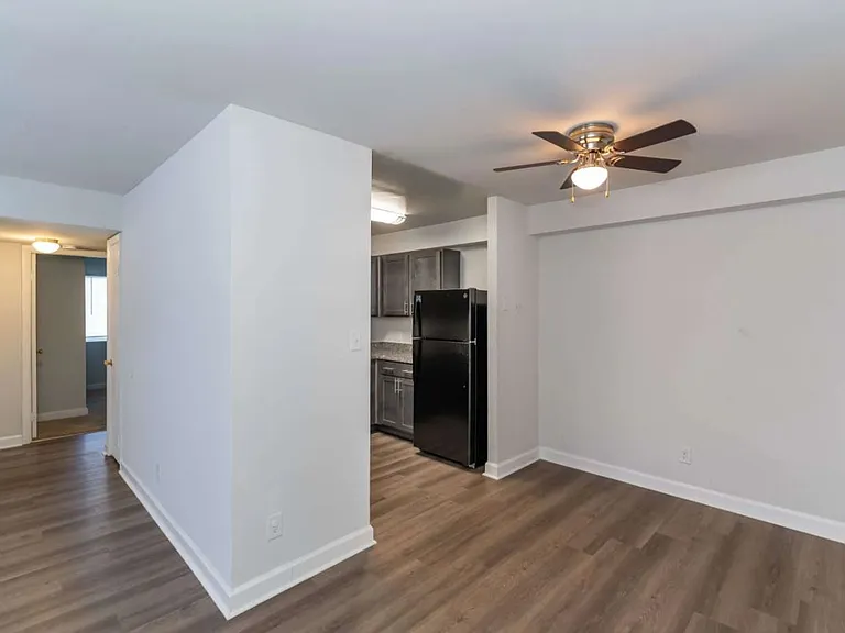 Harpers Square — Photo 24