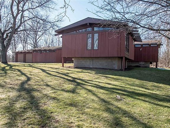 2nd image of 1375 Hogan Rd