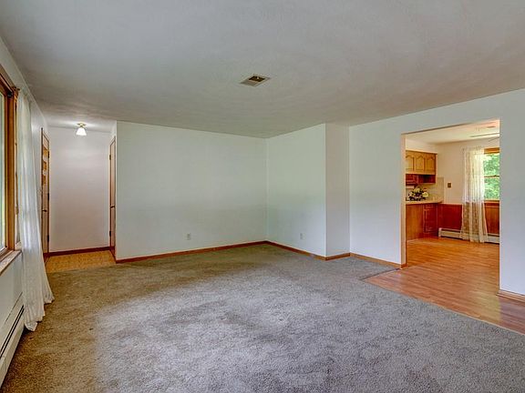 3rd image of 178 Halcyon Dr