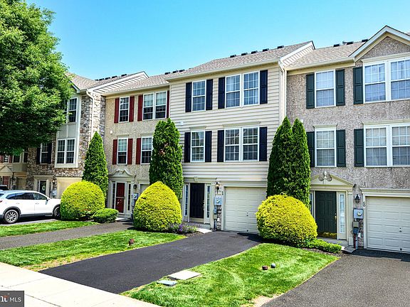 3rd image of 58 Dare Ln