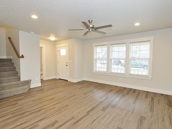 3rd image of 738 Old Glory Way #A