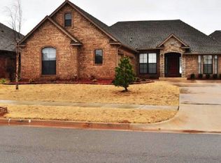 1100 Lanie Ln, Moore, OK 73160