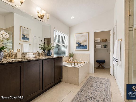 5th image of 4262 Ruthann Cir