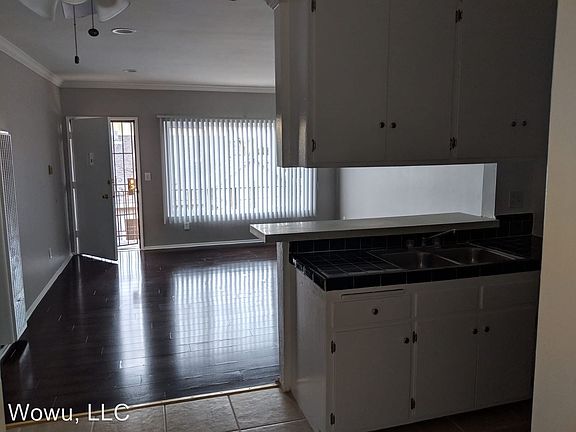 3rd image of 1454 S Norton Ave APT 7