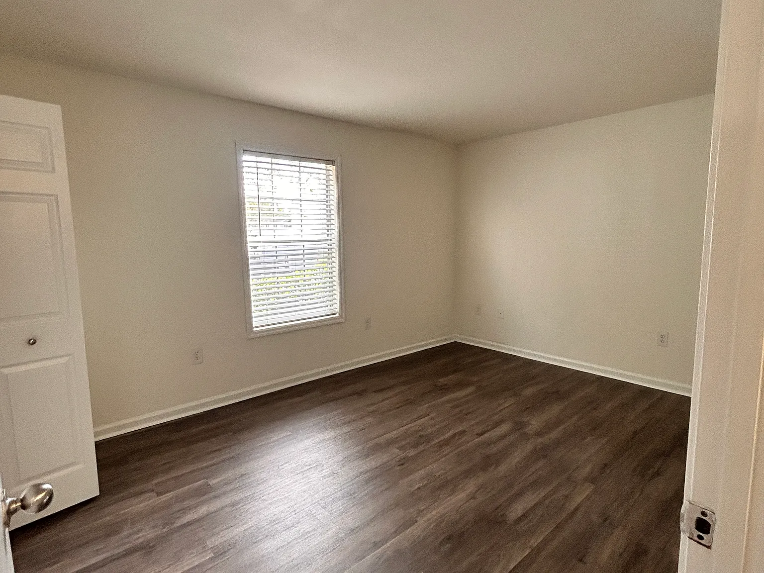 1 bed, 790 sqft, $1,355 — Photo 4