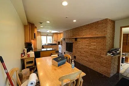 3 bed, 1350 sqft, $1,850 — Photo 2