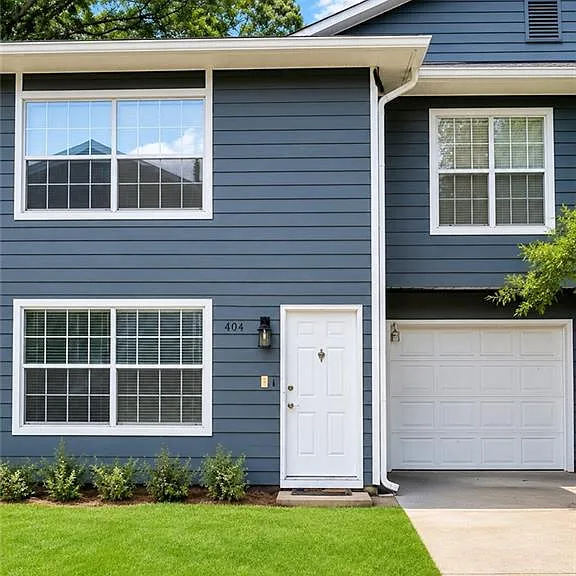 1006 Heathmoor Ct — Photo 1