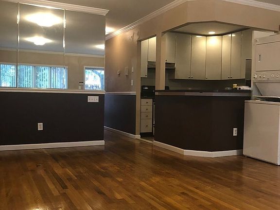 3rd image of 8713 Bay 16th Street #2C