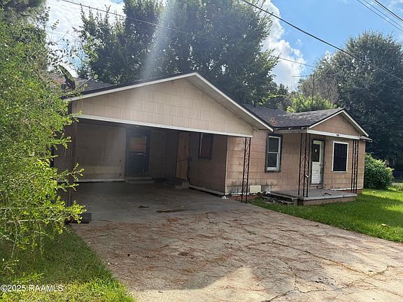 2nd image of 327 Sonny St