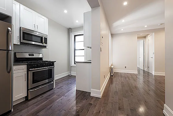 Rented by Voro, LLC | media 10