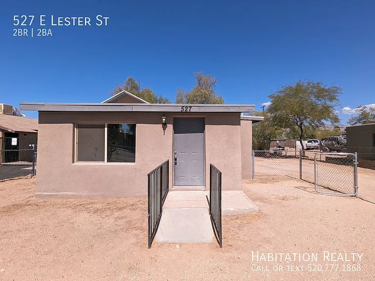 527 E Lester St — Photo 17