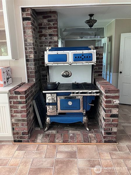 5th image of 4293 E Pickering Road